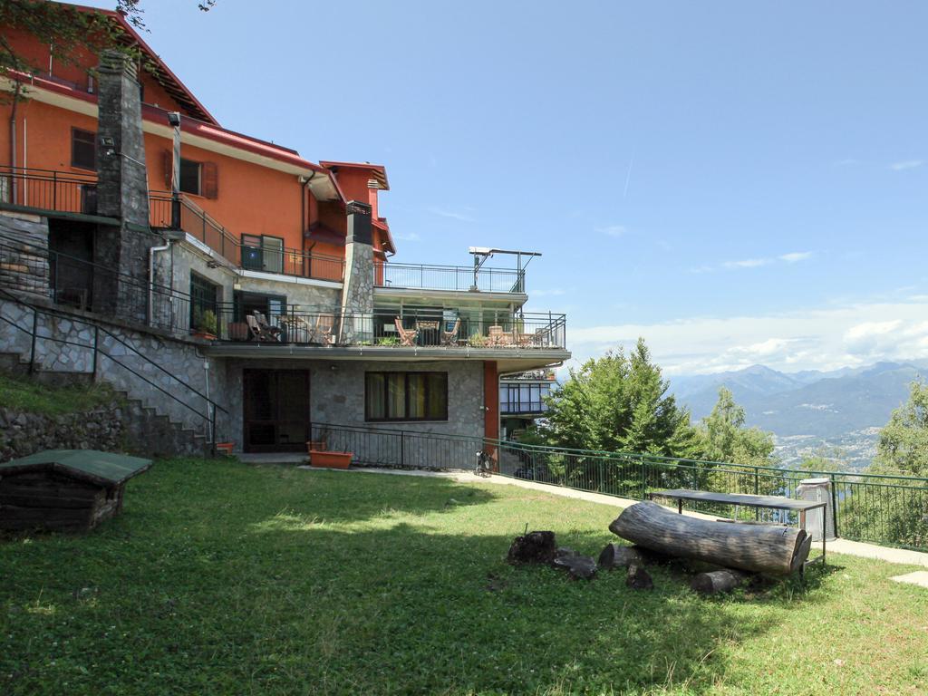 Hotel Funivia Laveno-Mombello Exterior foto