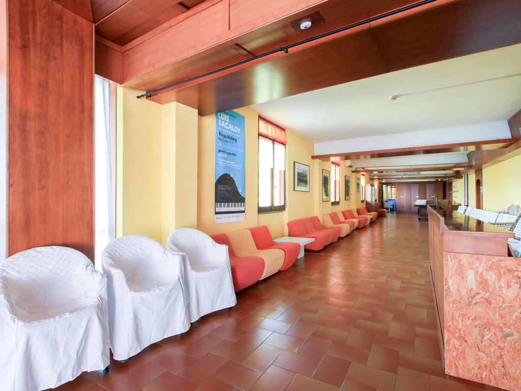 Hotel Funivia Laveno-Mombello Exterior foto
